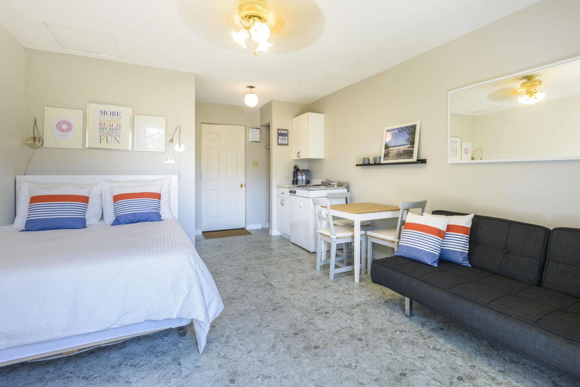 Hollywood Cottages Wasaga Beach Buitenkant foto